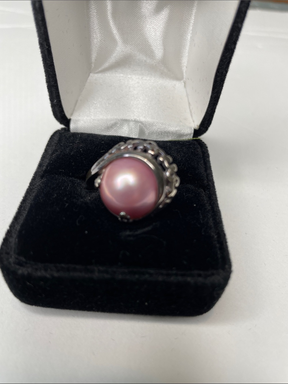 Elegant Pink Pearl Silver-Accent Ring Size 8